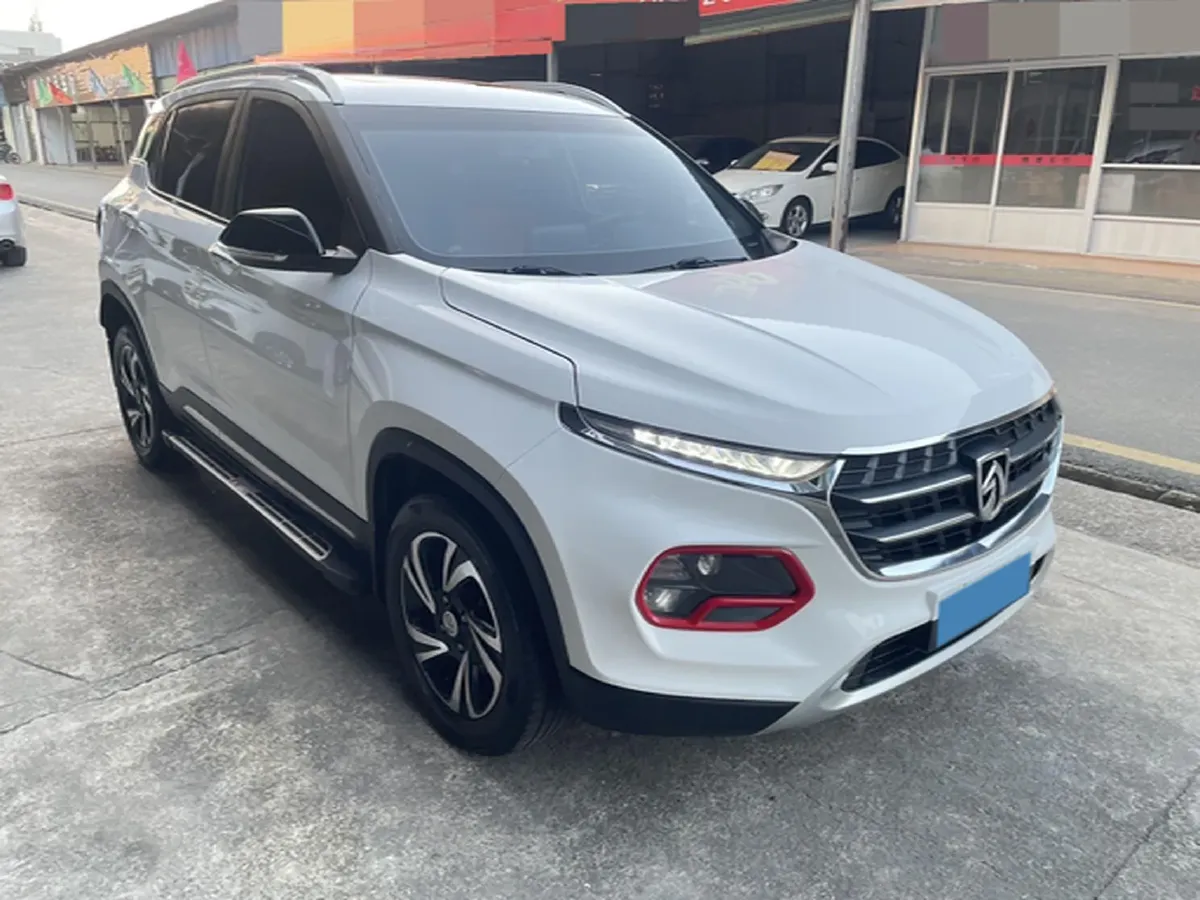 2017 HaiMa S5 Young Edition 1.6L 122HP L4 5MT,autocango,china used car exporter,china ev exporter,chinese used car exporter,chinese used ev exporter