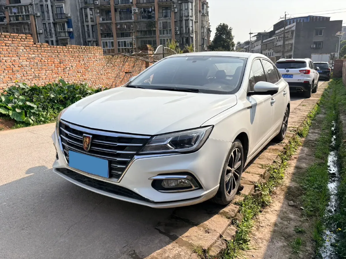 2021 Roewe i5 1.5L 120HP L4 CVT,autocango,china used car exporter,china ev exporter,chinese used car exporter,chinese used ev exporter
