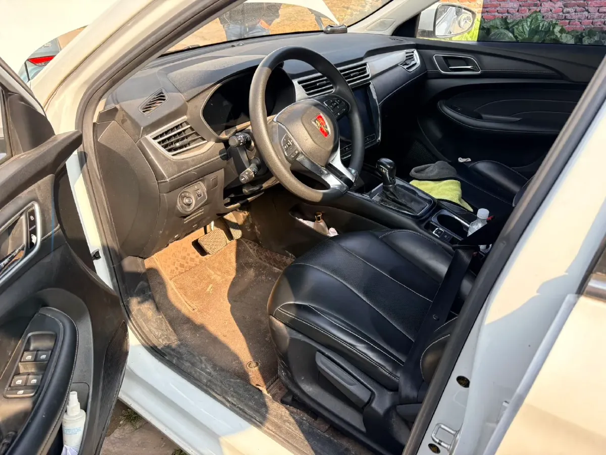 2021 Roewe i5 1.5L 120HP L4 CVT,autocango,china used car exporter,china ev exporter,chinese used car exporter,chinese used ev exporter