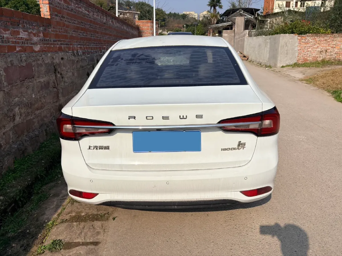 2021 Roewe i5 1.5L 120HP L4 CVT,autocango,china used car exporter,china ev exporter,chinese used car exporter,chinese used ev exporter