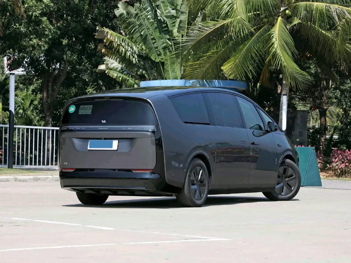 2025 Li MEGA BEV,autocango,china used car exporter,china ev exporter,chinese used car exporter,chinese used ev exporter