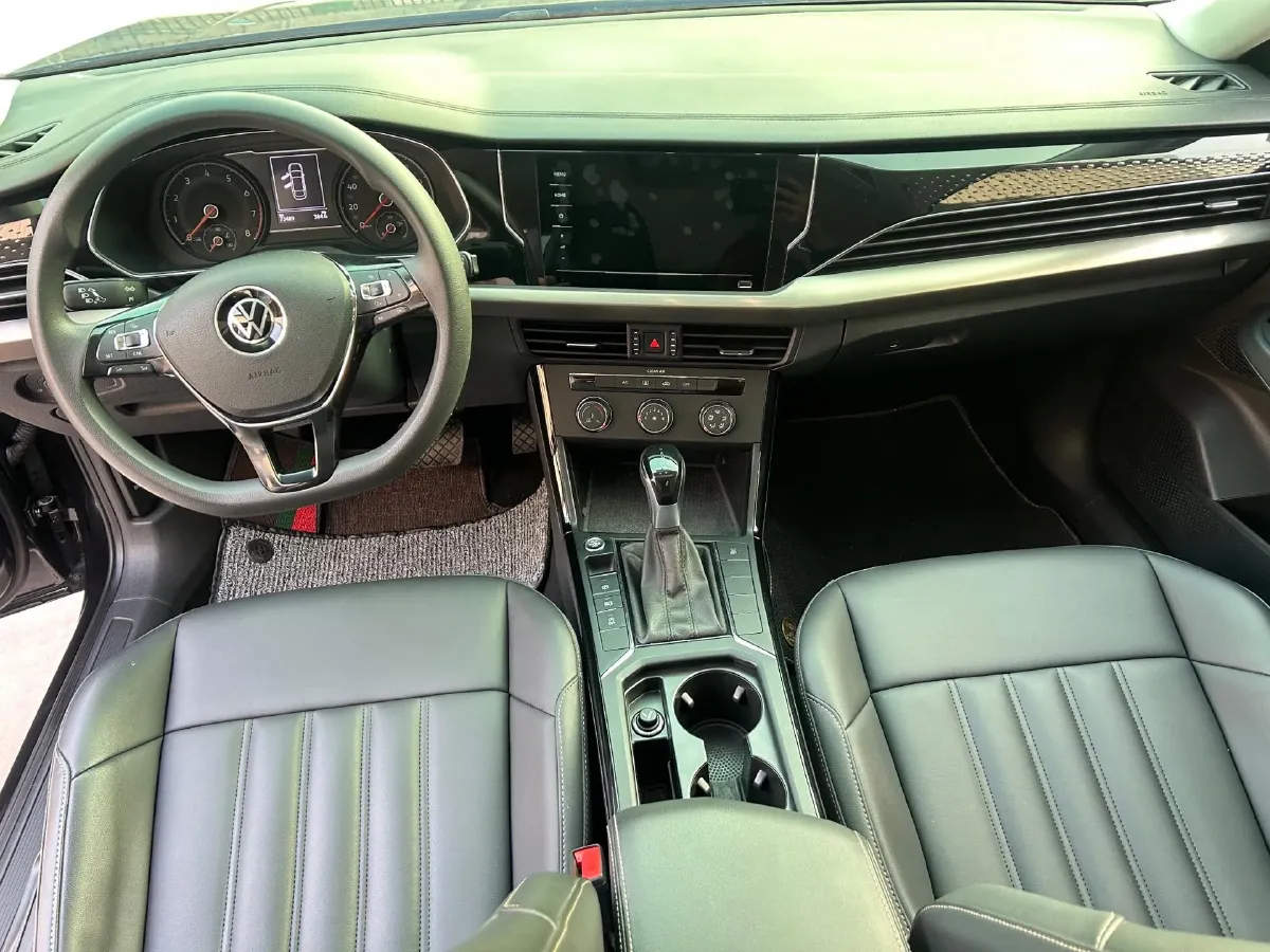 2021 Volkswagen Passat 1.4T 150HP L4 7DCT,autocango,china used car exporter,china ev exporter,chinese used car exporter,chinese used ev exporter