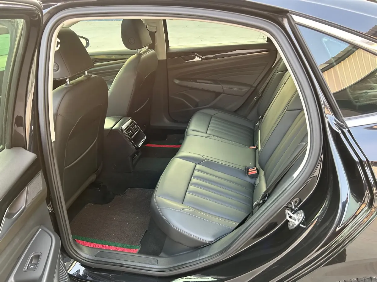 2021 Volkswagen Passat 1.4T 150HP L4 7DCT,autocango,china used car exporter,china ev exporter,chinese used car exporter,chinese used ev exporter