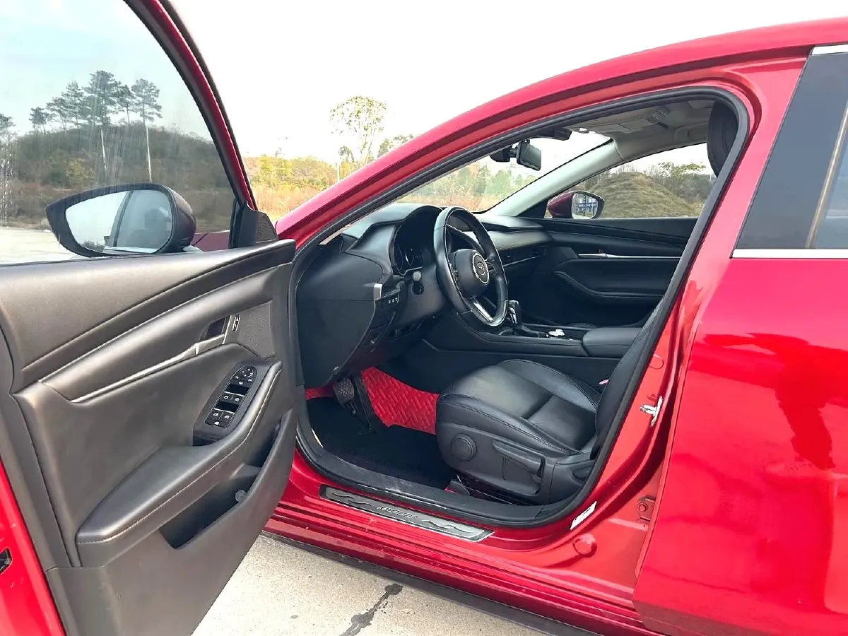 2020 Mazda 3 Axela 1.5L 117HP L4 6AT,autocango,china used car exporter,china ev exporter,chinese used car exporter,chinese used ev exporter