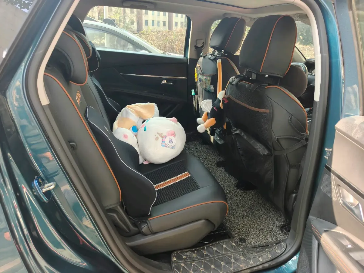 2019 Peugeot 5008 1.8T 204HP L4 6AT,autocango,china used car exporter,china ev exporter,chinese used car exporter,chinese used ev exporter