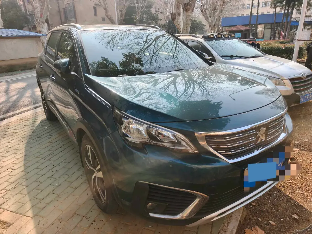 2019 Peugeot 5008 1.8T 204HP L4 6AT,autocango,china used car exporter,china ev exporter,chinese used car exporter,chinese used ev exporter