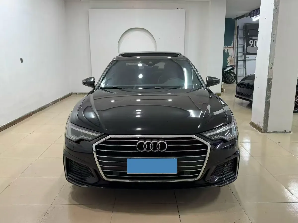 2020 Audi A6L 2.0T 190HP L4 7DCT,autocango,china used car exporter,china ev exporter,chinese used car exporter,chinese used ev exporter