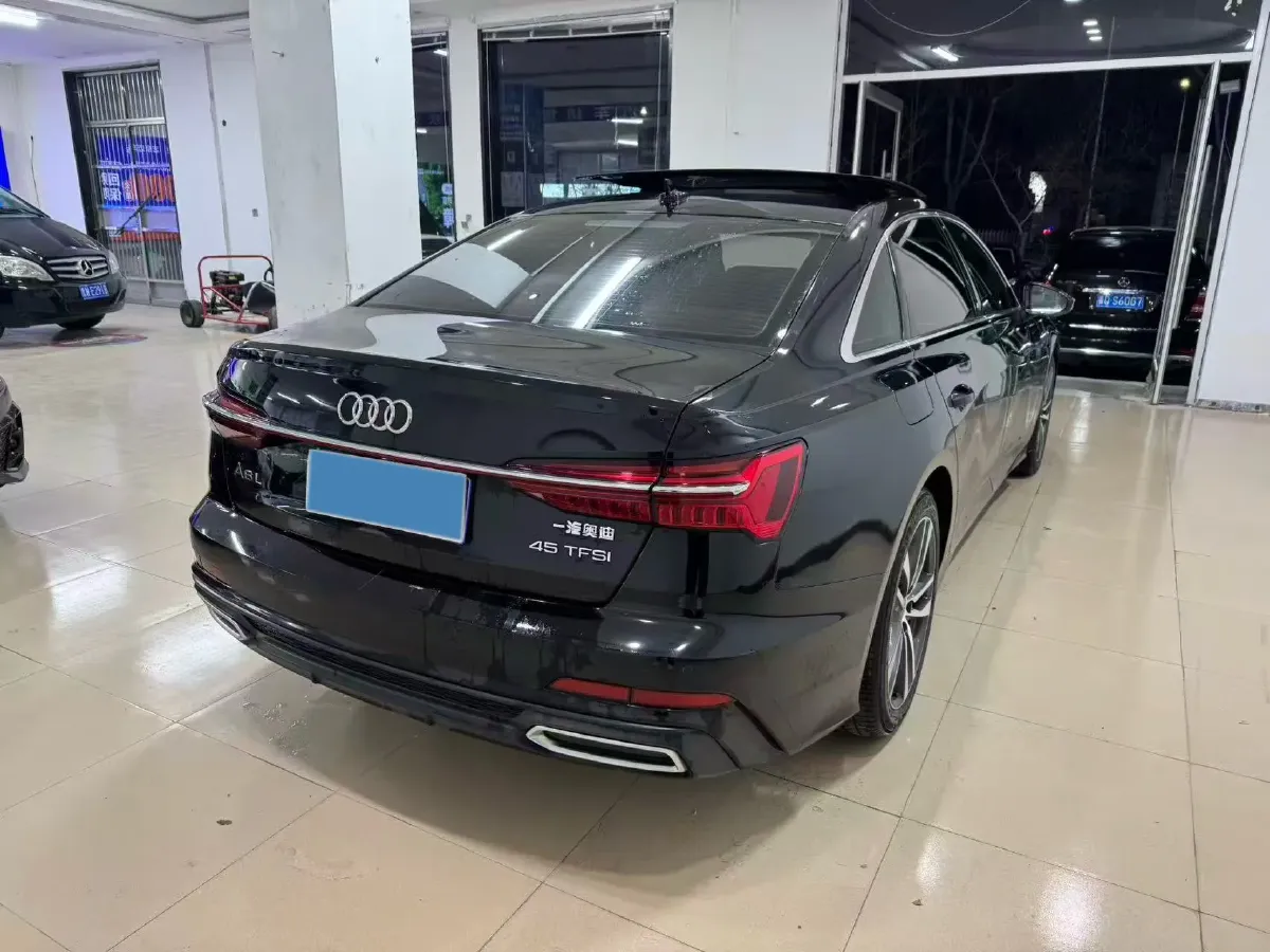 2020 Audi A6L 2.0T 190HP L4 7DCT,autocango,china used car exporter,china ev exporter,chinese used car exporter,chinese used ev exporter