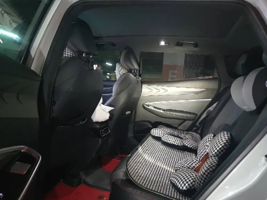 2023 Geely Azkarra 1.5T 181HP L4 7DCT,autocango,china used car exporter,china ev exporter,chinese used car exporter,chinese used ev exporter