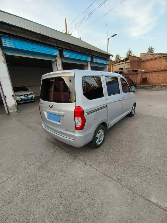 2017 WuLing ZhiGuang V 1.2L 82HP L4 5MT,autocango,china used car exporter,china ev exporter,chinese used car exporter,chinese used ev exporter