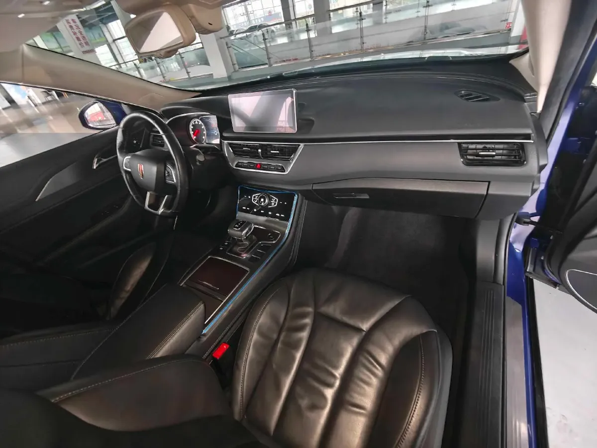 2020 HongQi H5 1.8T 197HP L4 6AT,autocango,china used car exporter,china ev exporter,chinese used car exporter,chinese used ev exporter