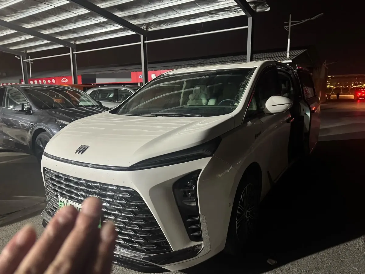 2024 Buick GL8 1.5T 180HP L4 2DHT PHEV 24.4KWH,autocango,china used car exporter,china ev exporter,chinese used car exporter,chinese used ev exporter