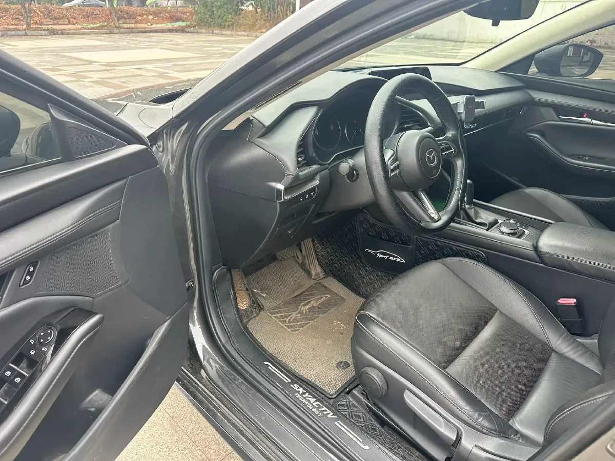 2021 Mazda 3 Axela 2.0L 158HP L4 6AT,autocango,china used car exporter,china ev exporter,chinese used car exporter,chinese used ev exporter