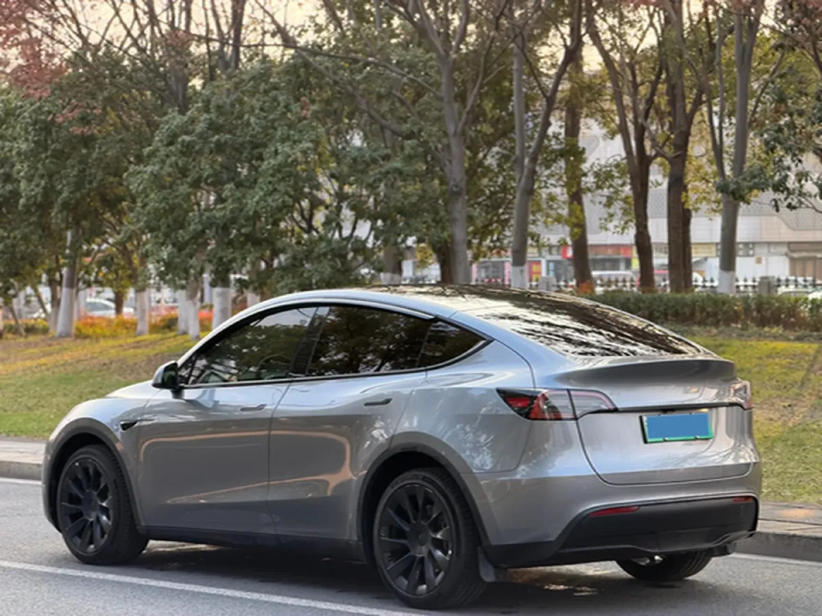 2024 Tesla Model Y BEV 78.4KWH,autocango,china used car exporter,china ev exporter,chinese used car exporter,chinese used ev exporter