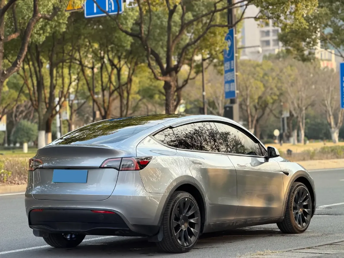 2024 Tesla Model Y BEV 78.4KWH,autocango,china used car exporter,china ev exporter,chinese used car exporter,chinese used ev exporter