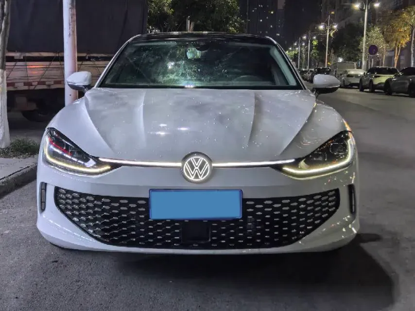 2024 Volkswagen Lamando 1.4T 150HP L4 7DCT,autocango,china used car exporter,china ev exporter,chinese used car exporter,chinese used ev exporter