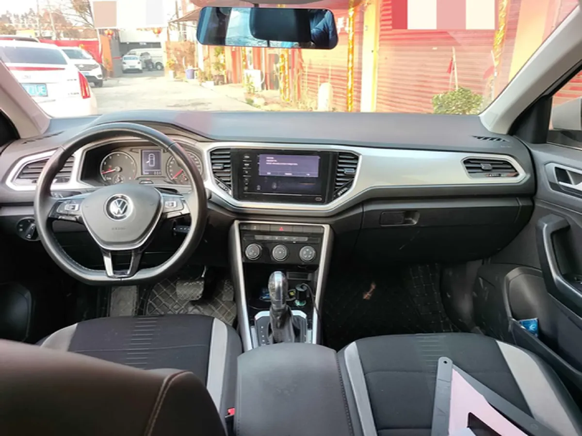 2019 Volkswagen T-Roc 1.4T 150HP L4 7DCT,autocango,china used car exporter,china ev exporter,chinese used car exporter,chinese used ev exporter