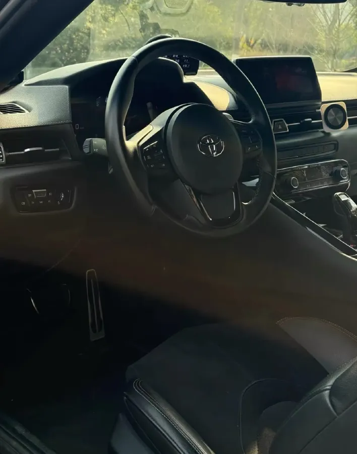 2022 Toyota Supra 3.0T 340HP L6 8AT,autocango,china used car exporter,china ev exporter,chinese used car exporter,chinese used ev exporter