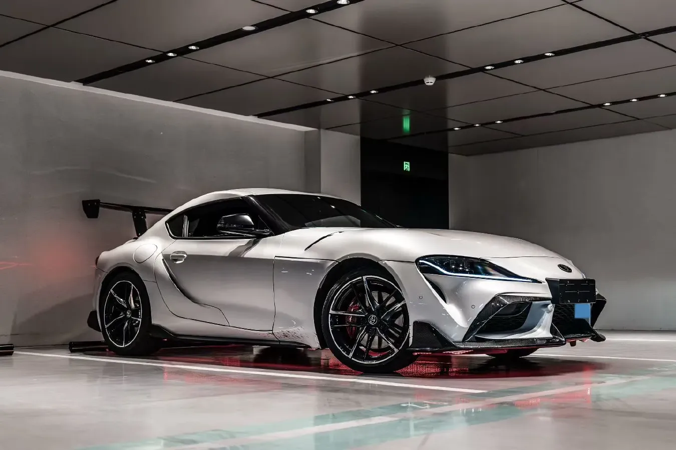 2022 Toyota Supra 3.0T 340HP L6 8AT,autocango,china used car exporter,china ev exporter,chinese used car exporter,chinese used ev exporter