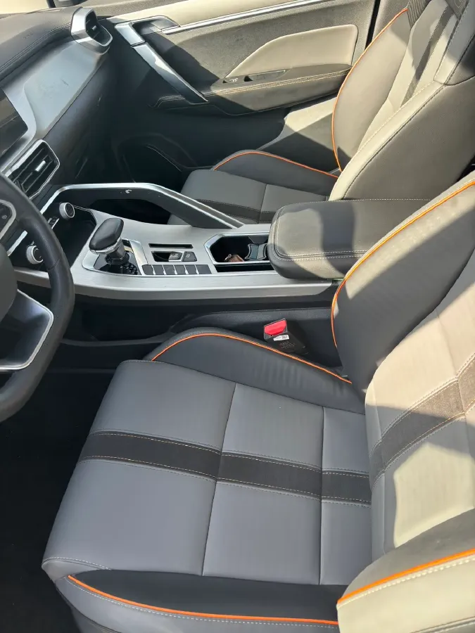 2024 Geely Coolray 1.5T 181HP L4 7DCT,autocango,china used car exporter,china ev exporter,chinese used car exporter,chinese used ev exporter