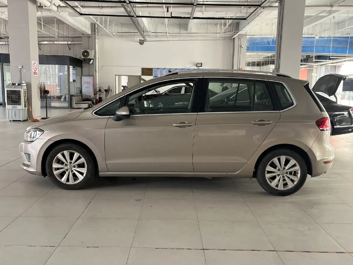 2018 Volkswagen Golf Sportsvan 1.4T 131HP L4 7DCT,autocango,china used car exporter,china ev exporter,chinese used car exporter,chinese used ev exporter