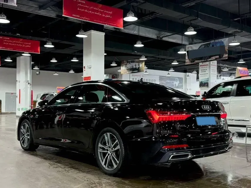 2019 Audi A6L 2.0T 190HP L4 7DCT,autocango,china used car exporter,china ev exporter,chinese used car exporter,chinese used ev exporter