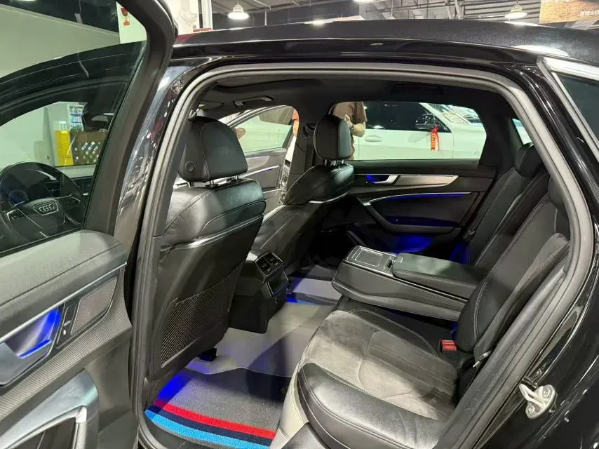 2019 Audi A6L 2.0T 190HP L4 7DCT,autocango,china used car exporter,china ev exporter,chinese used car exporter,chinese used ev exporter