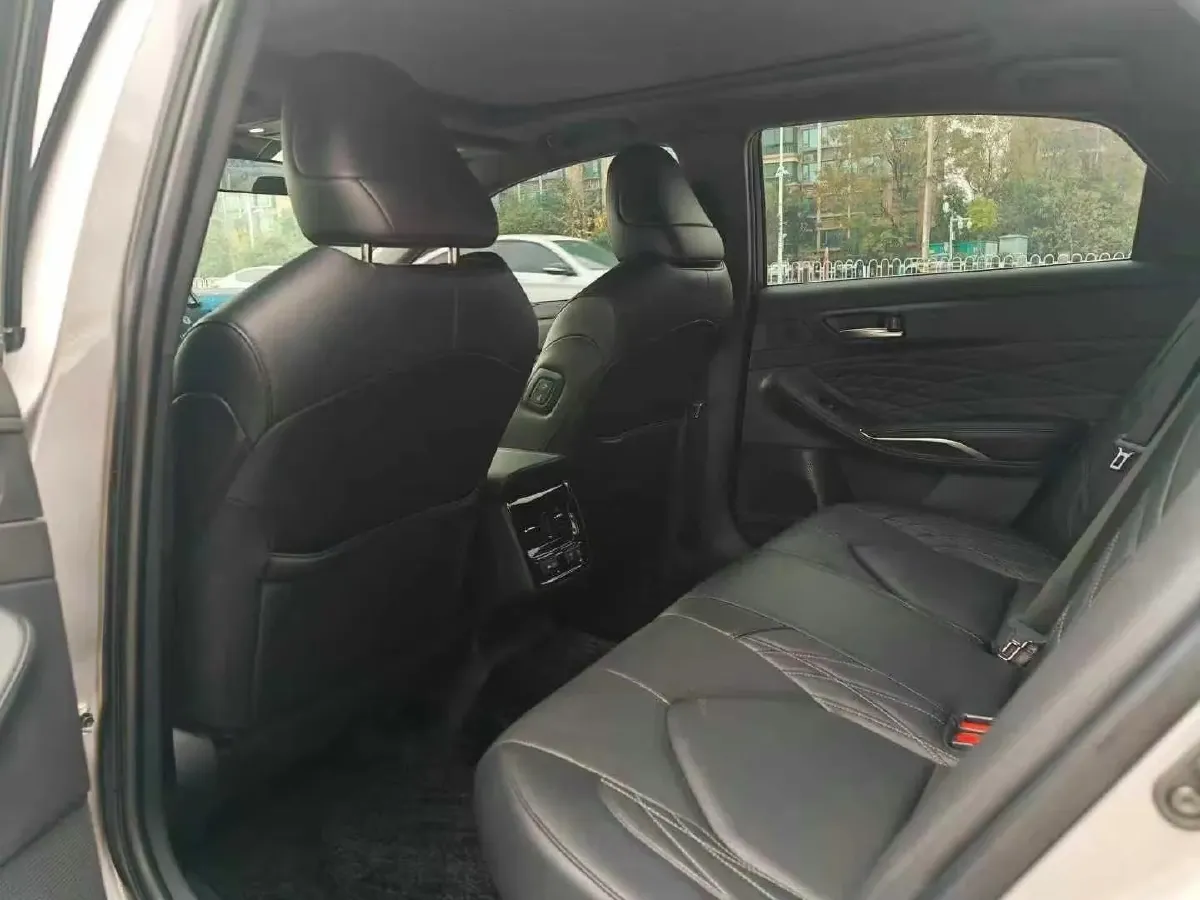 2023 Toyota Avalon 2.5L 178HP L4 E-CVT Hybrid,autocango,china used car exporter,china ev exporter,chinese used car exporter,chinese used ev exporter