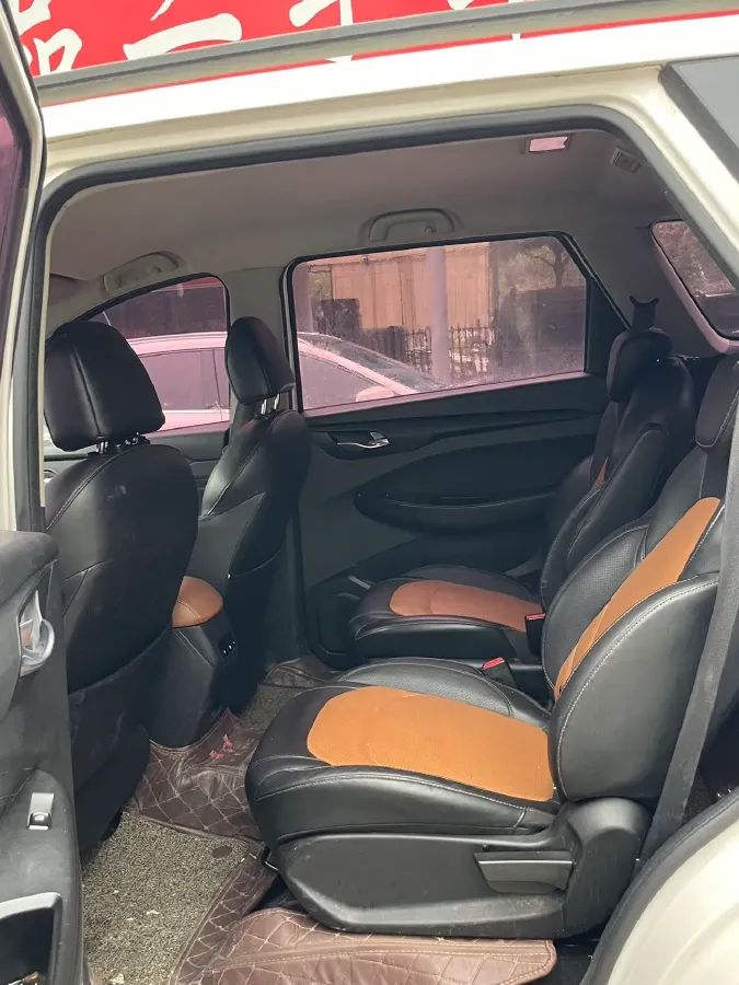 2018 WuLing HongGuang S3 1.5L 112HP L4 6MT,autocango,china used car exporter,china ev exporter,chinese used car exporter,chinese used ev exporter