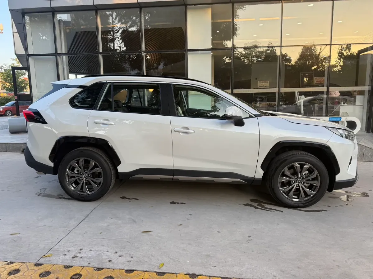 2021 Toyota Wildlander 2.0L 171HP L4 CVT,autocango,china used car exporter,china ev exporter,chinese used car exporter,chinese used ev exporter