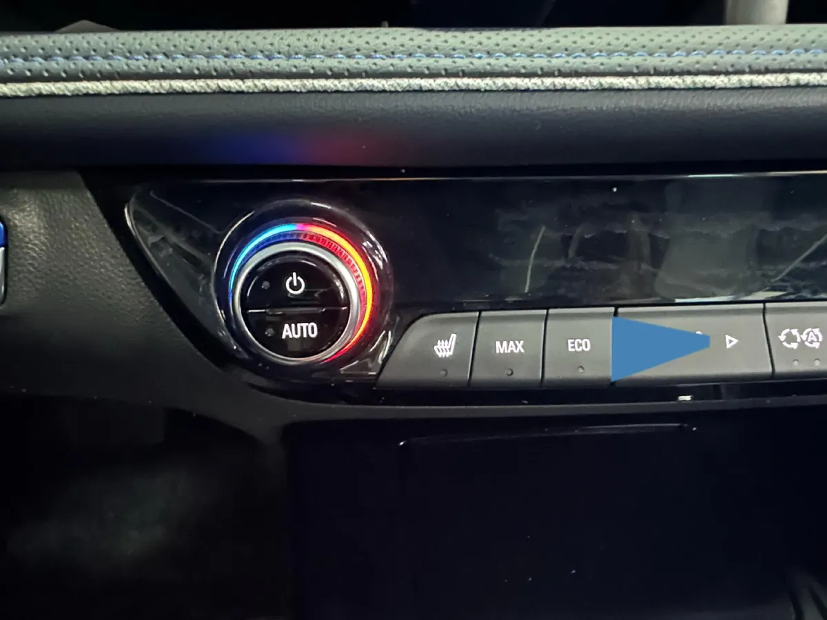 2022 Buick Velite 6 BEV 61.1KWH,autocango,china used car exporter,china ev exporter,chinese used car exporter,chinese used ev exporter