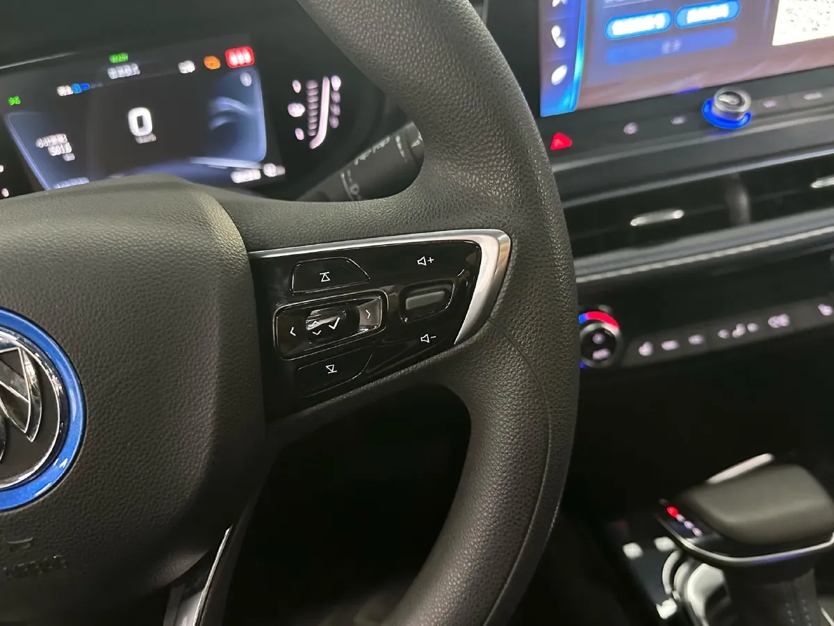 2022 Buick Velite 6 BEV 61.1KWH,autocango,china used car exporter,china ev exporter,chinese used car exporter,chinese used ev exporter