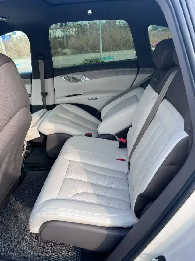 2023 IM LS7 BEV 90KWH,autocango,china used car exporter,china ev exporter,chinese used car exporter,chinese used ev exporter