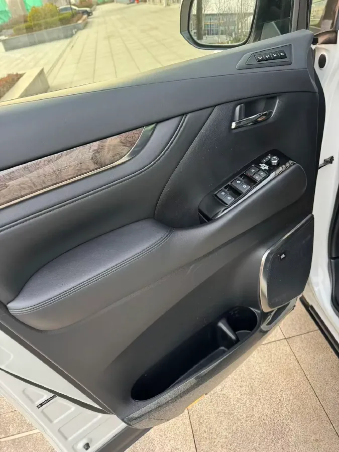 2021 Toyota Alphard 2.5L 117HP L4 E-CVT Hybrid,autocango,china used car exporter,china ev exporter,chinese used car exporter,chinese used ev exporter