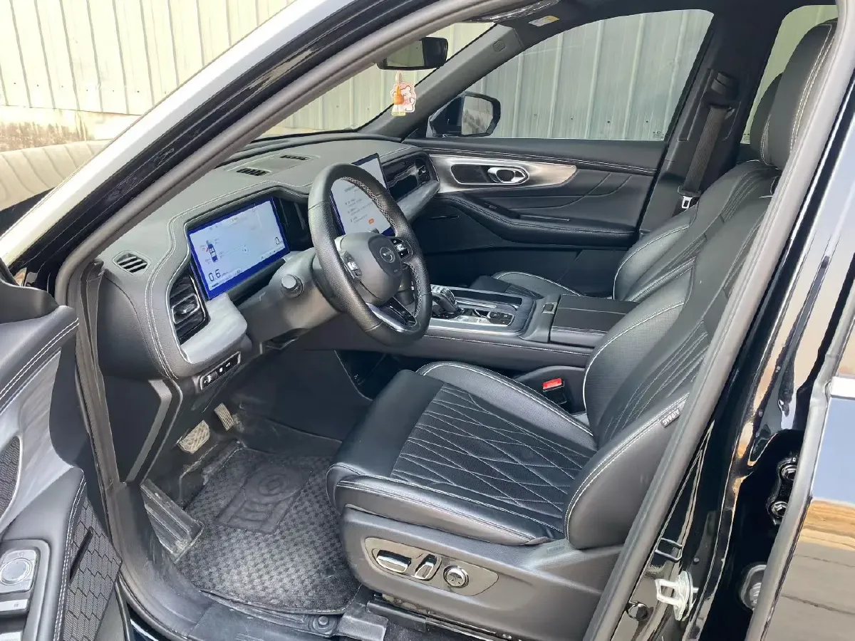 2025 GAC Trumpchi GS8 2.0T 252HP L4 8AT,autocango,china used car exporter,china ev exporter,chinese used car exporter,chinese used ev exporter