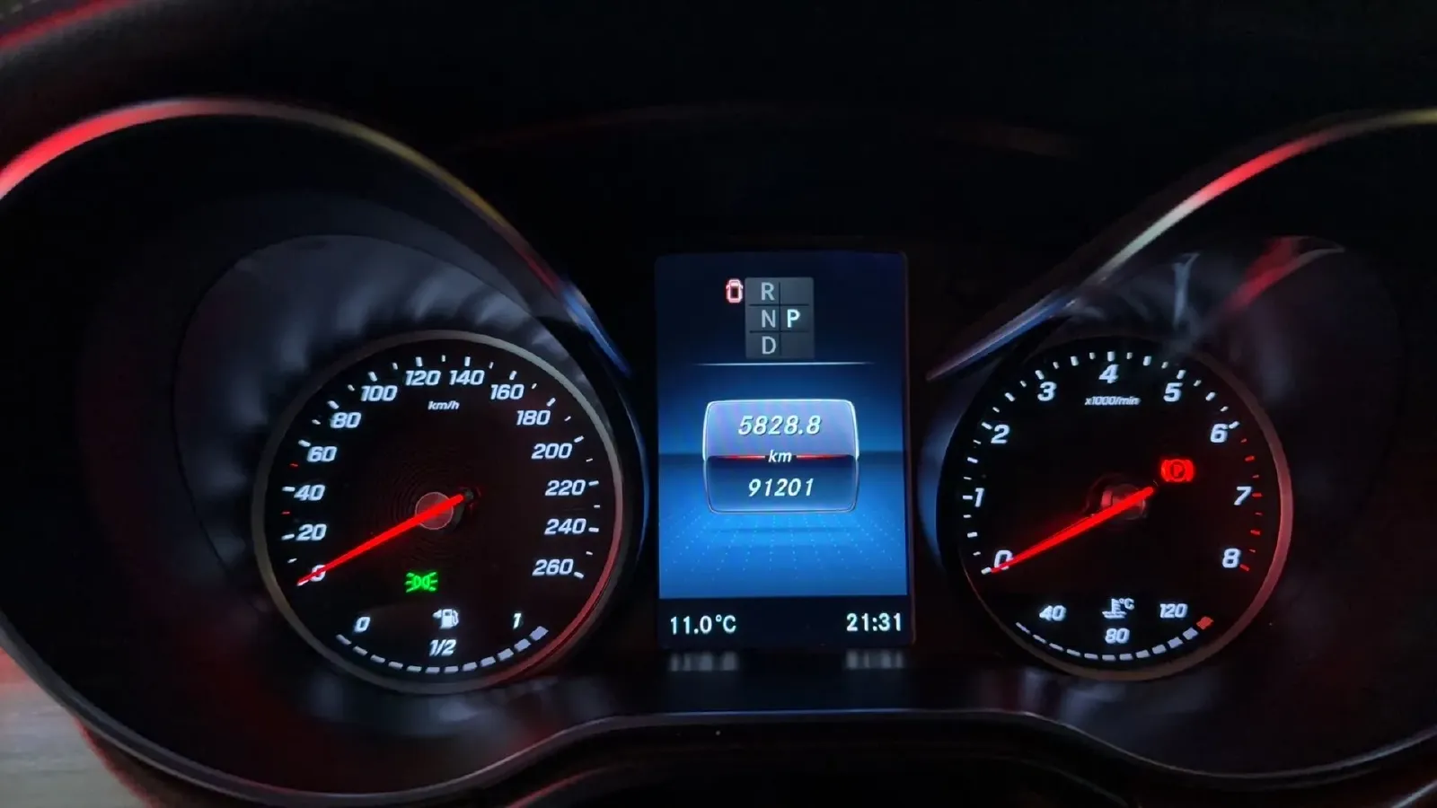 2020 Mercedes-Benz V Class 2.0T 211HP L4 9AT,autocango,china used car exporter,china ev exporter,chinese used car exporter,chinese used ev exporter