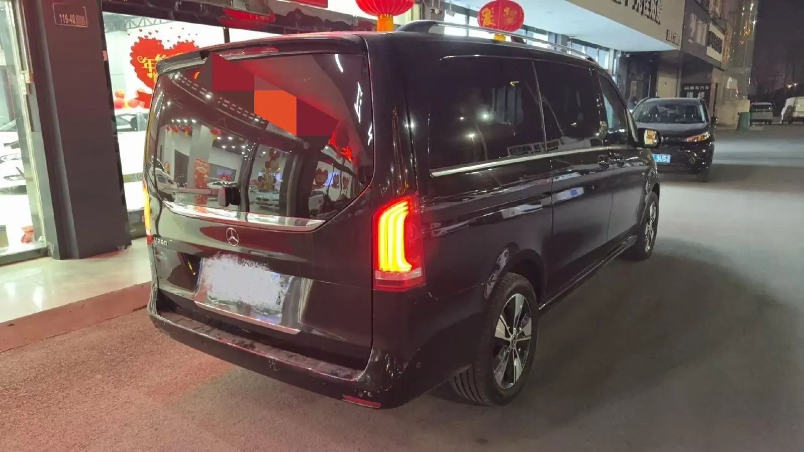 2020 Mercedes-Benz V Class 2.0T 211HP L4 9AT,autocango,china used car exporter,china ev exporter,chinese used car exporter,chinese used ev exporter