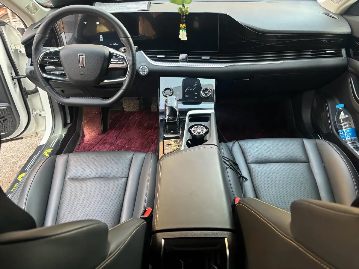 2023 Bestune B70 1.5T 169HP L4 7DCT,autocango,china used car exporter,china ev exporter,chinese used car exporter,chinese used ev exporter