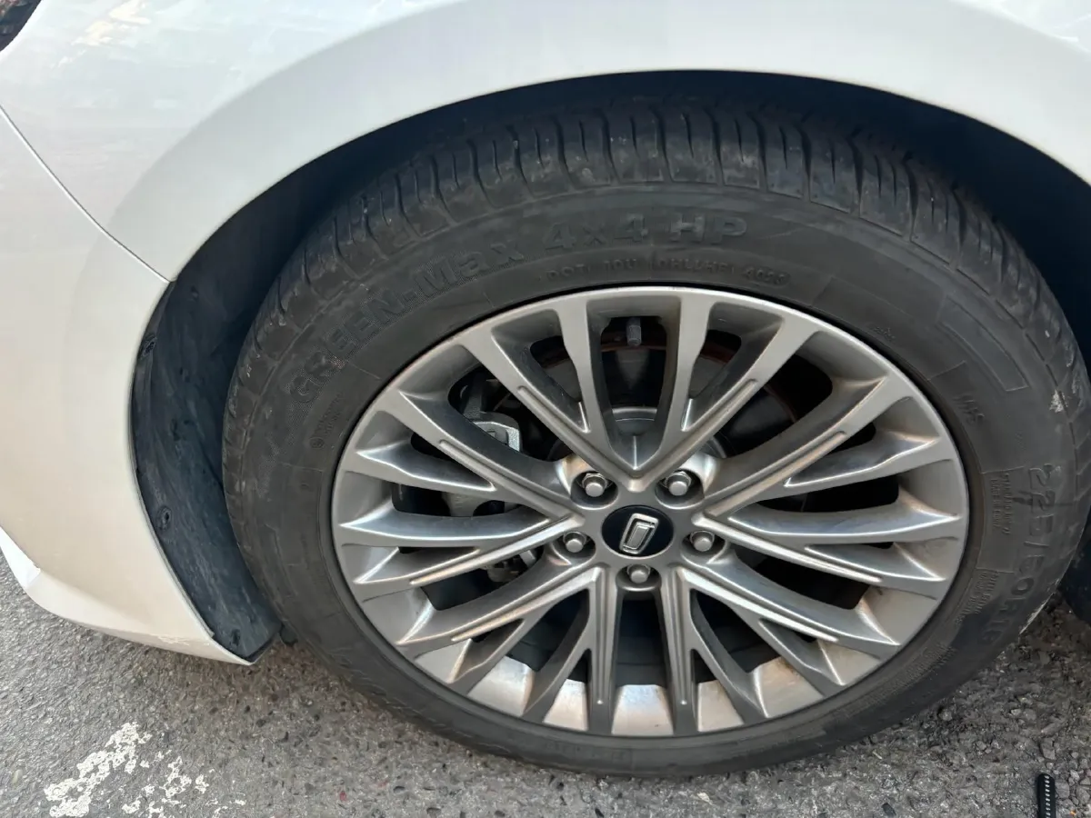 2023 Bestune B70 1.5T 169HP L4 7DCT,autocango,china used car exporter,china ev exporter,chinese used car exporter,chinese used ev exporter