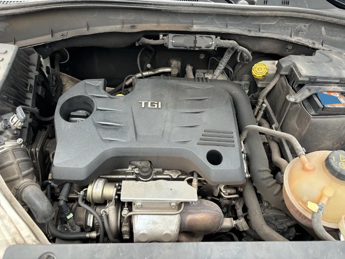 2017 Roewe RX5 1.5T 169HP L4 7DCT,autocango,china used car exporter,china ev exporter,chinese used car exporter,chinese used ev exporter