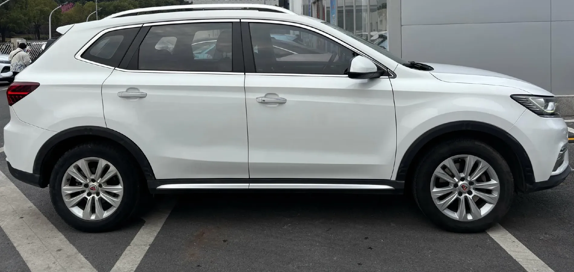2017 Roewe RX5 1.5T 169HP L4 7DCT,autocango,china used car exporter,china ev exporter,chinese used car exporter,chinese used ev exporter