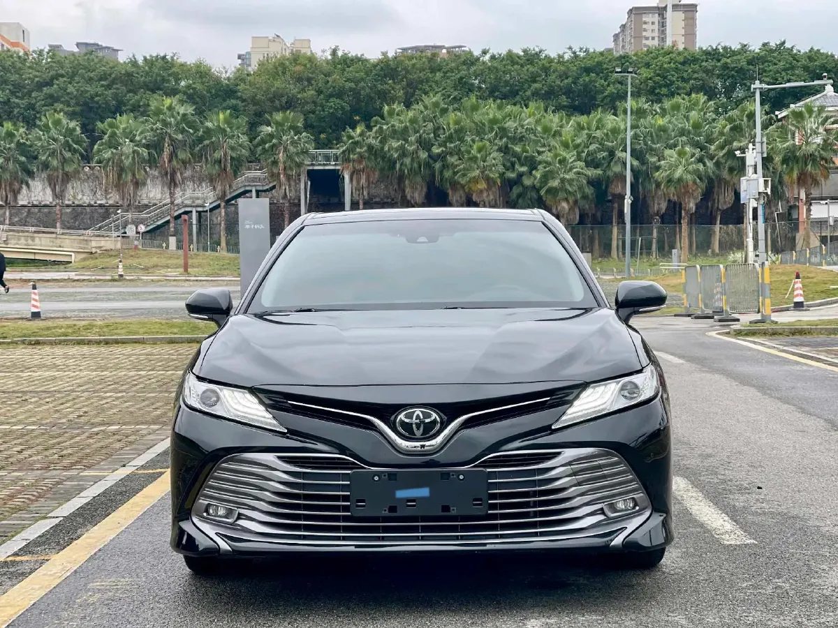 2019 Toyota Camry 2.5L 209HP L4 8AT,autocango,china used car exporter,china ev exporter,chinese used car exporter,chinese used ev exporter