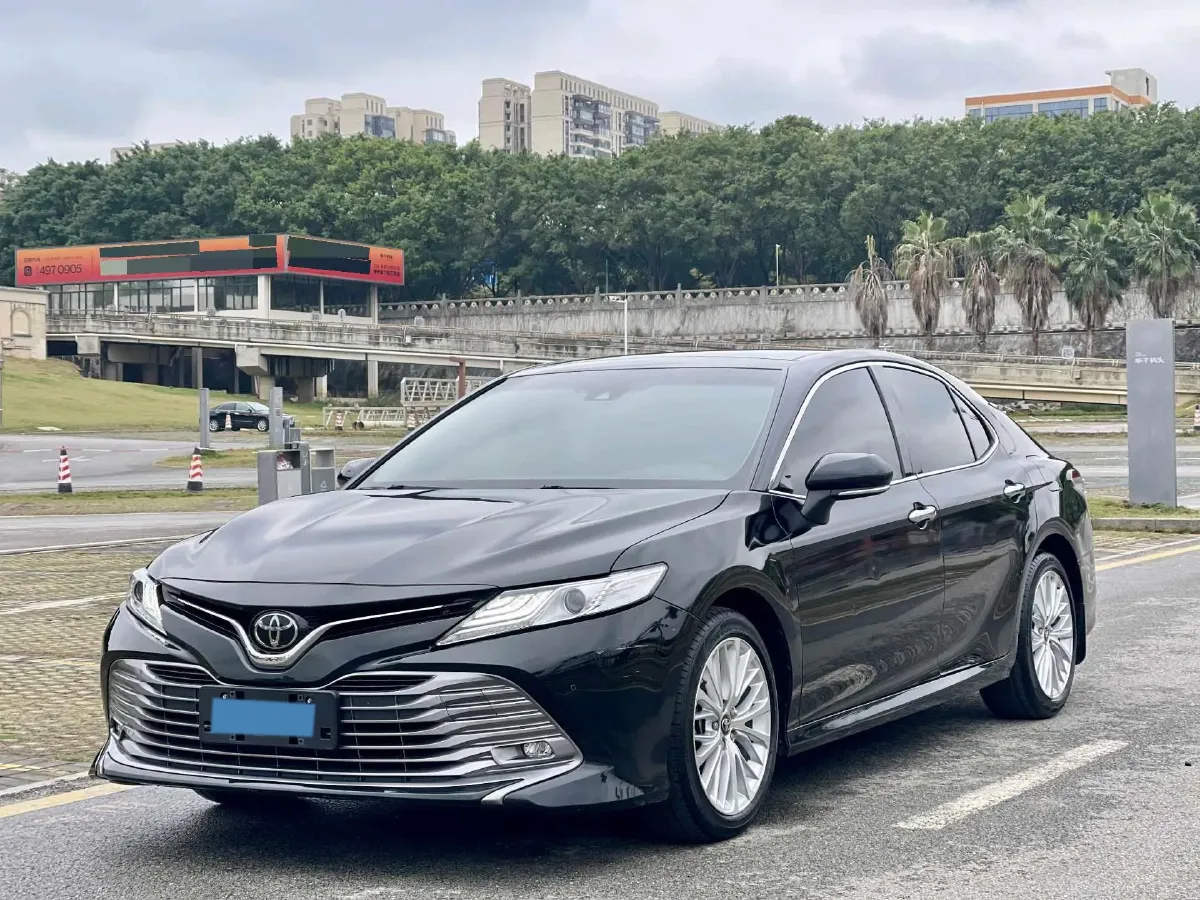 2019 Toyota Camry 2.5L 209HP L4 8AT,autocango,china used car exporter,china ev exporter,chinese used car exporter,chinese used ev exporter
