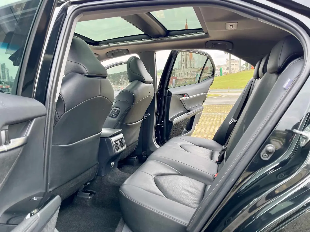 2019 Toyota Camry 2.5L 209HP L4 8AT,autocango,china used car exporter,china ev exporter,chinese used car exporter,chinese used ev exporter