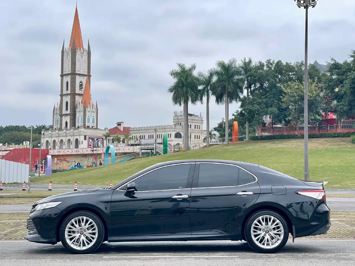 2019 Toyota Camry 2.5L 209HP L4 8AT,autocango,china used car exporter,china ev exporter,chinese used car exporter,chinese used ev exporter