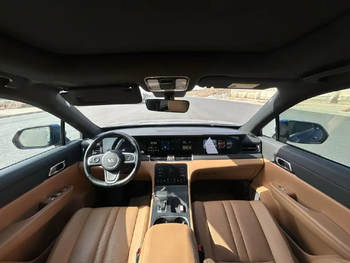 2020 Li ONE Range Extended 131HP REEV 40.5KWH,autocango,china used car exporter,china ev exporter,chinese used car exporter,chinese used ev exporter