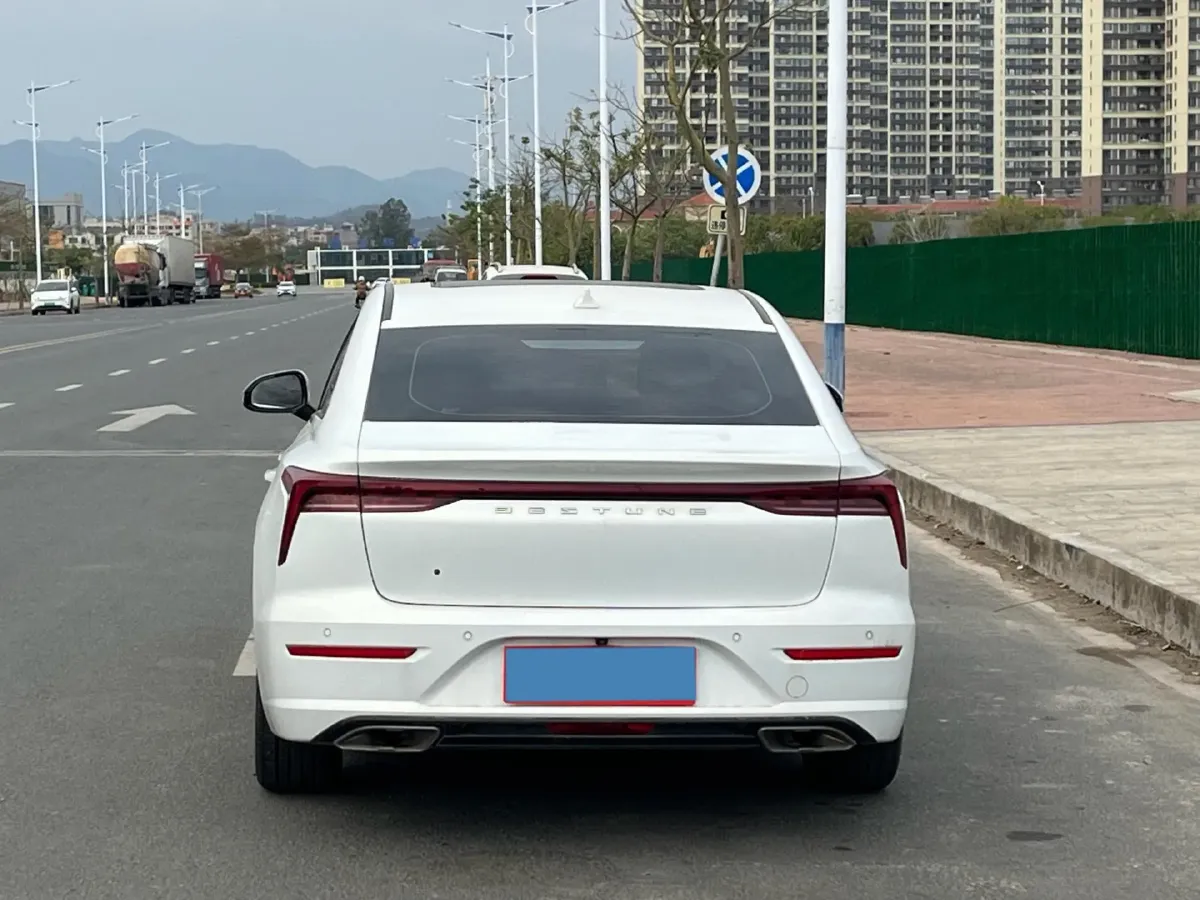 2023 Bestune B70 1.5T 169HP L4 7DCT,autocango,china used car exporter,china ev exporter,chinese used car exporter,chinese used ev exporter