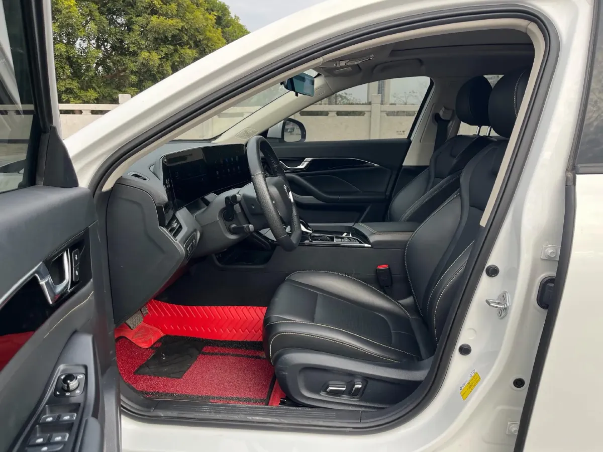 2023 Bestune B70 1.5T 169HP L4 7DCT,autocango,china used car exporter,china ev exporter,chinese used car exporter,chinese used ev exporter