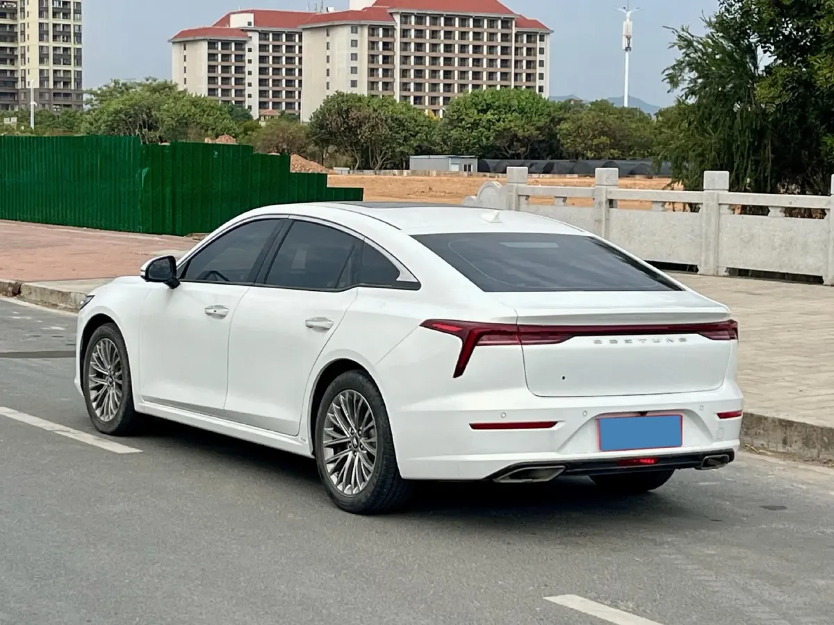 2023 Bestune B70 1.5T 169HP L4 7DCT,autocango,china used car exporter,china ev exporter,chinese used car exporter,chinese used ev exporter