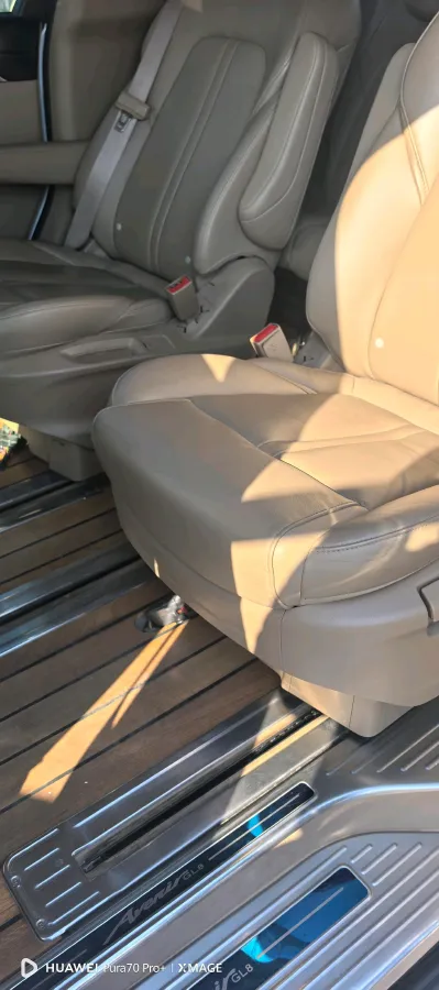 2021 Buick GL8 2.0T 237HP L4 9AT,autocango,china used car exporter,china ev exporter,chinese used car exporter,chinese used ev exporter